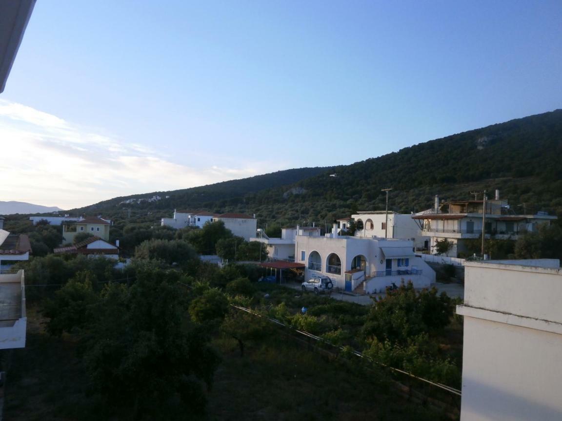 Flisvos House Daire Megalochori  Dış mekan fotoğraf